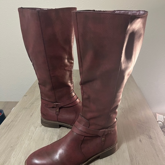 Frye & Co Chocolate Faux Leather Riding Boots - Picture 6 of 7